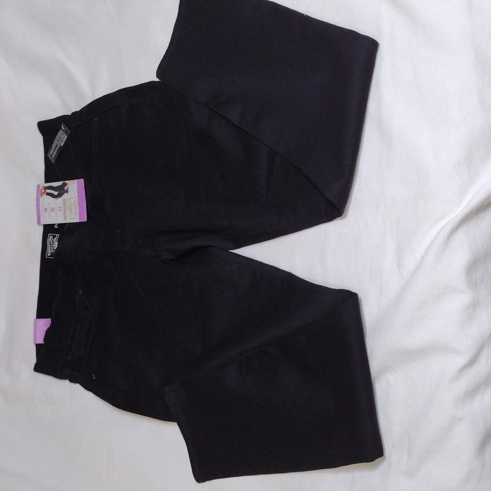 Levi Strauss totally shaping pull skinny| sz 12m | black